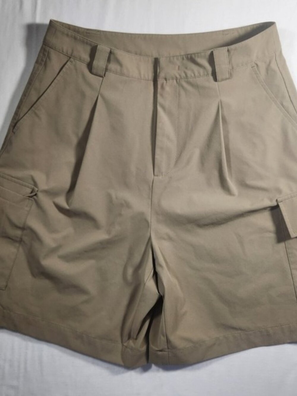 Denver Hayes‎ Tan Khaki Pleated Cargo Shorts Mens Size Medium Outdoor